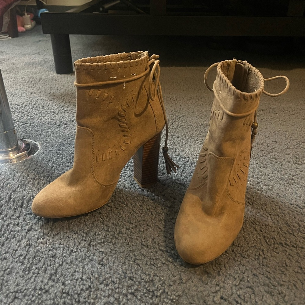 Women's Tan Ankle Boots
